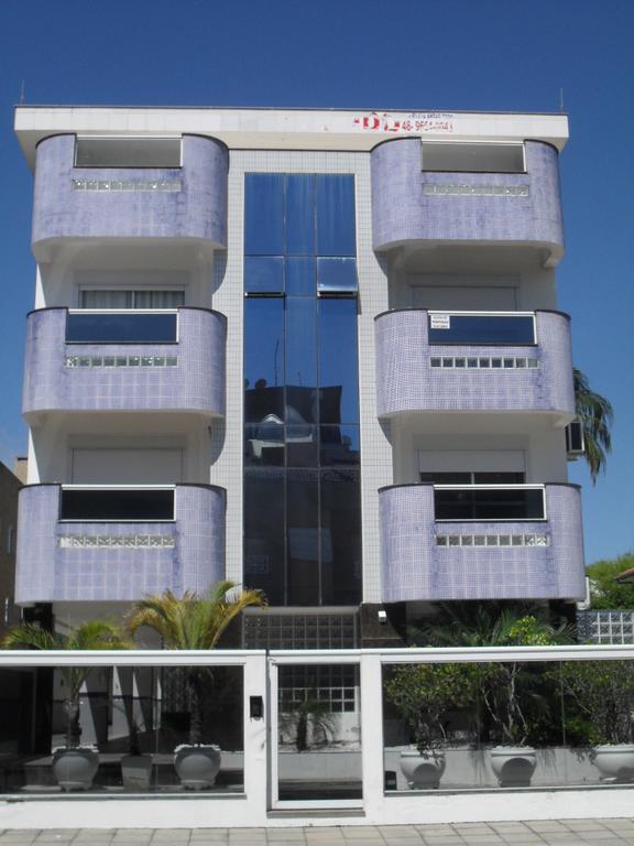 Residencial Ametista- 250 Metros Do Mar Apartamento *